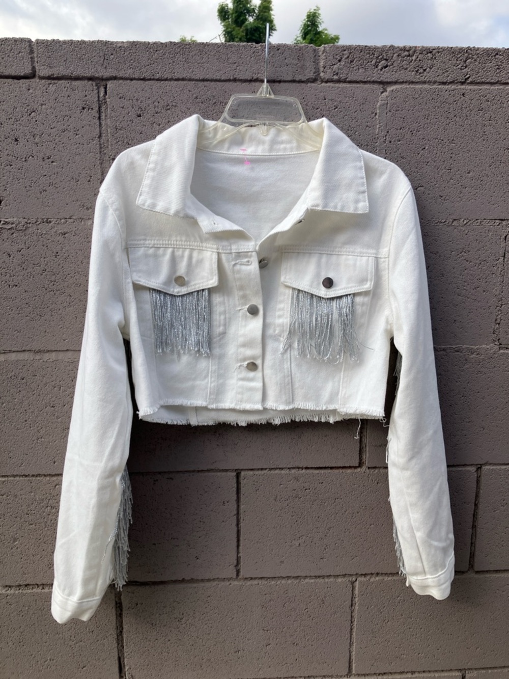 Cropped White Fringe Denim Jacket for Women — Distinctive Western Style - Picture 5 of 9
